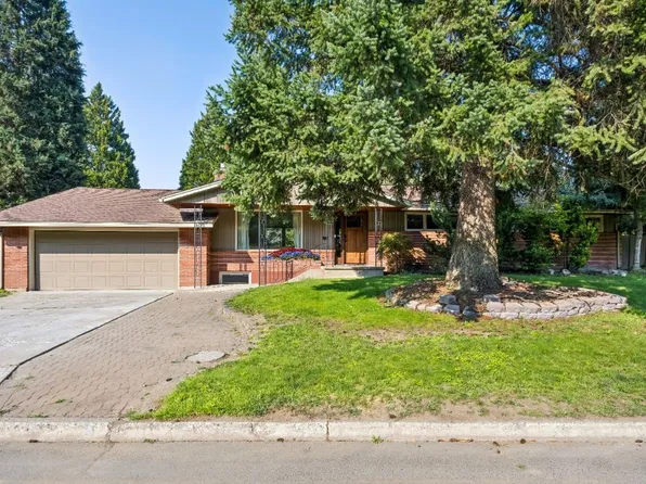10416 N College Cir, Spokane, WA 99218