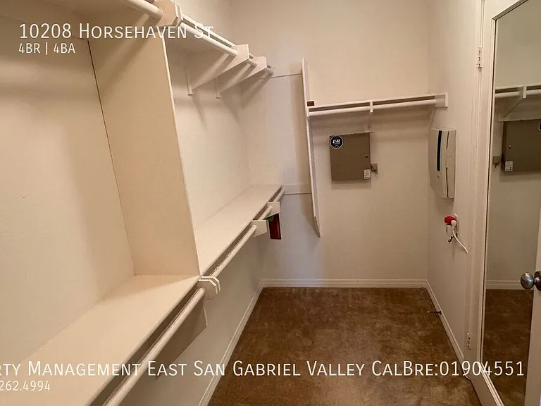 10208 Horsehaven St — Photo 32