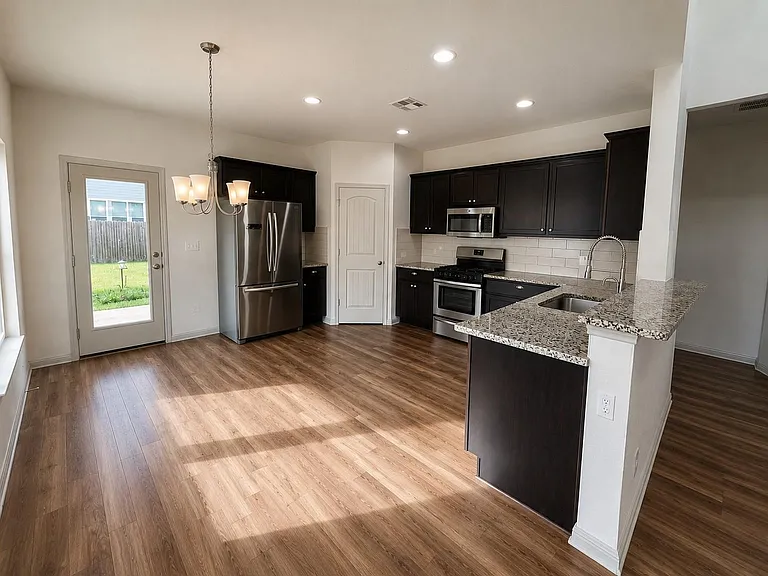 1416 Fairhaven Gtwy — Photo 4