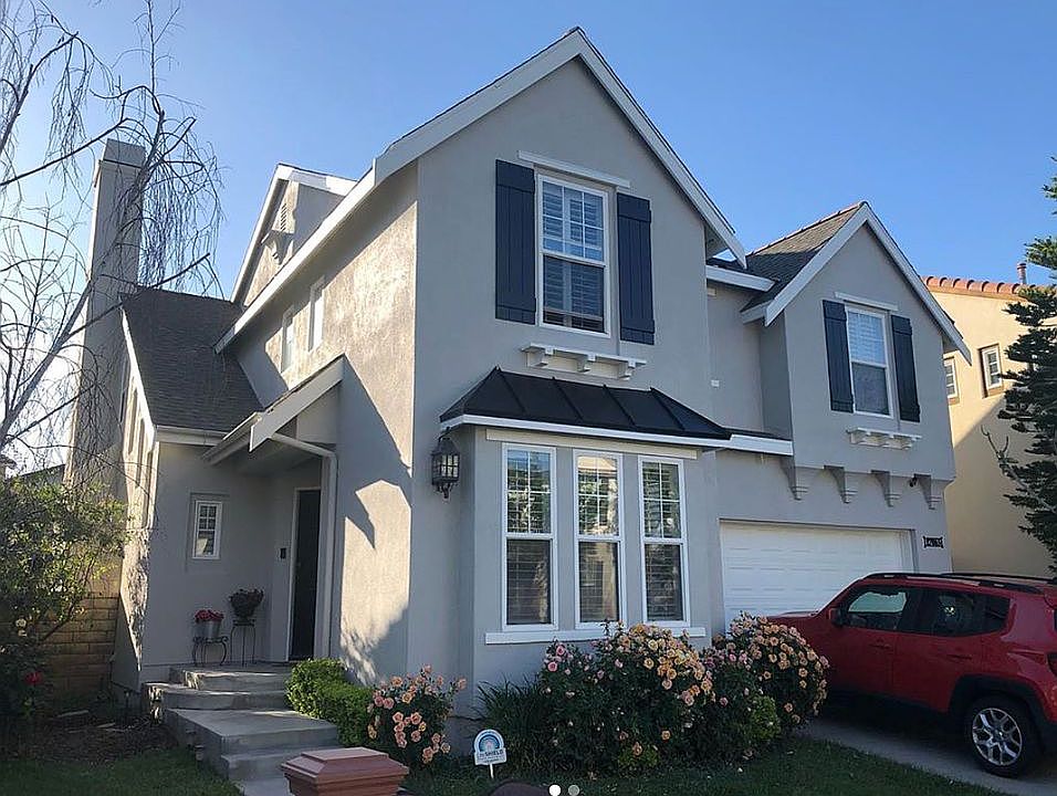 1st image of 27063 Victoria Ln