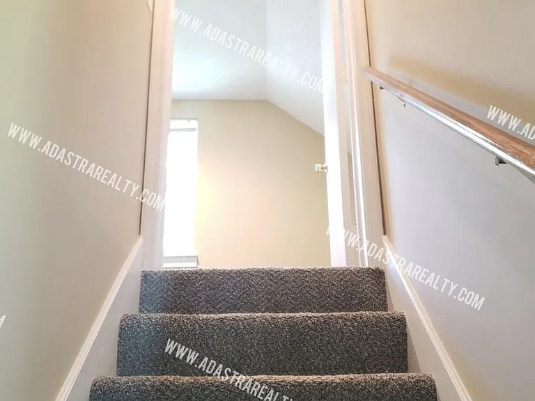 120 S Julia St — Photo 16