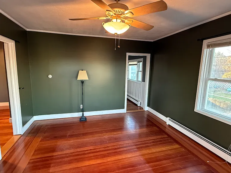 195-197 Lyon Ave #2 — Photo 8