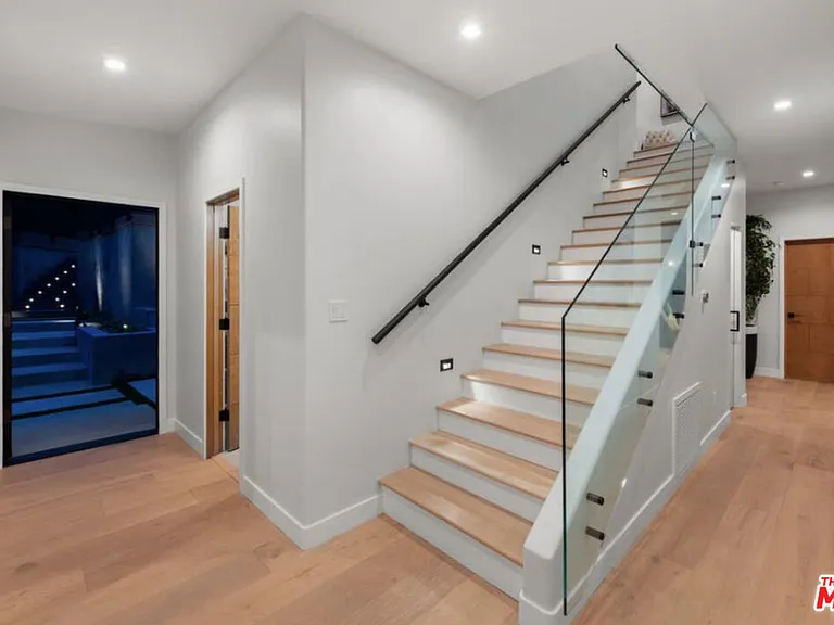 3936 Farley Ct — Photo 18
