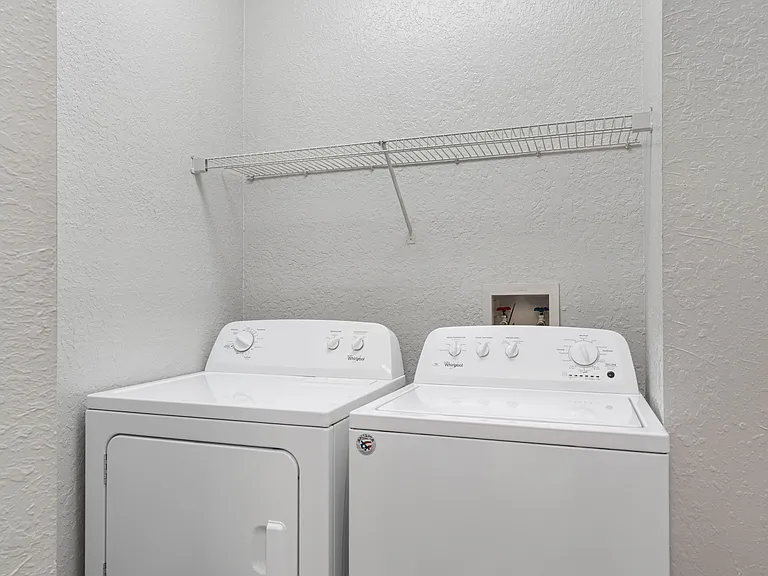 Juniper - 1 Bed / 1 Bath - 761 Sq.Ft.