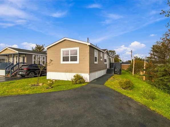 7 Rhaye Place, St. John's, NL A1A0P2