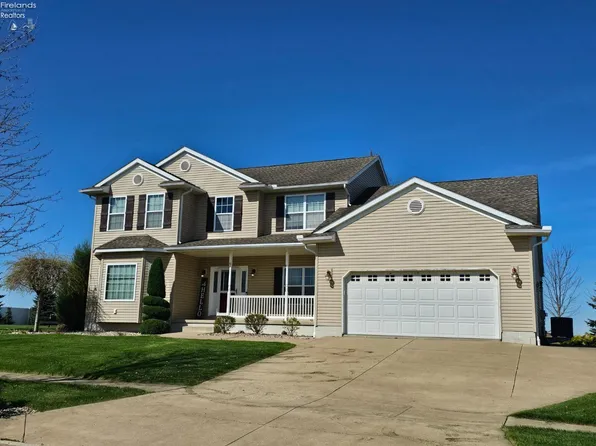 214 Hartland Dr, Bellevue, OH 44811