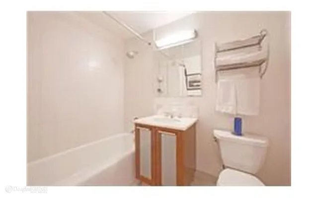 Rented by Douglas Elliman | media 14