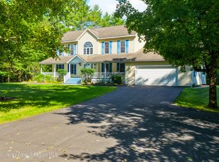 40 Half Moon Dr, Cairo, NY 12413