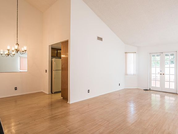 3rd image of 14182 Oro Grande St