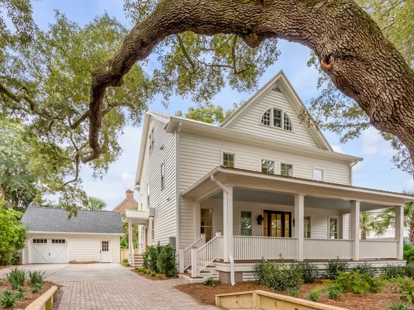 517 Royall Ave, Mount Pleasant, SC 29464