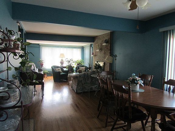 5th image of 2147 N 73rd Ave