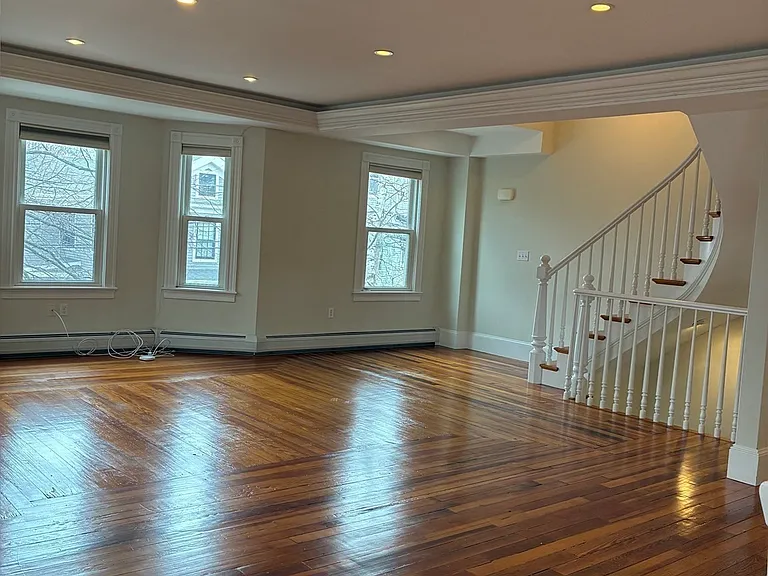 21 Linden Ave #A — Photo 7