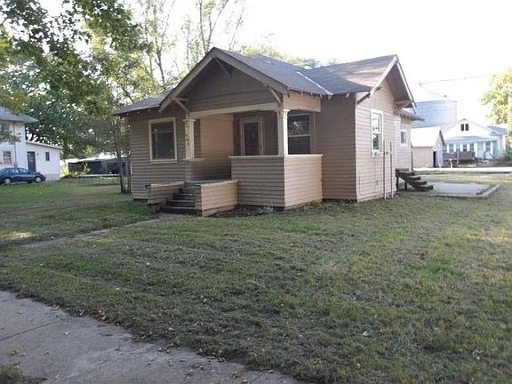 2nd image of 407 2nd St