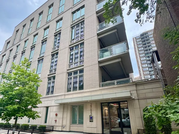 2753 N Hampden Ct #4A, Chicago, IL 60614