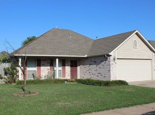 1124 S Spinnaker, Oologah, OK 74053