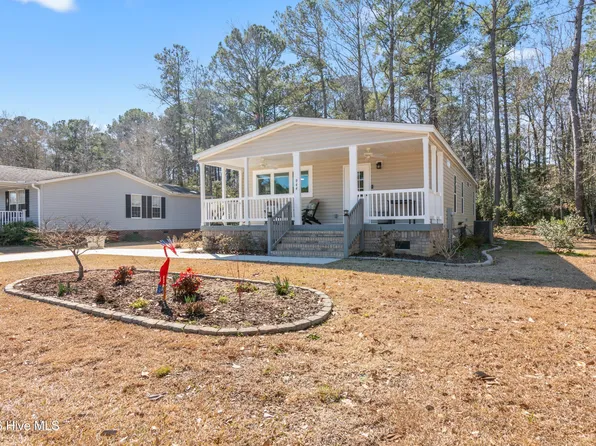 944 Palmer Drive, Carolina Shores, NC 28467