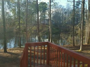 1704 Bowling Rd, Fuquay Varina, NC 27526