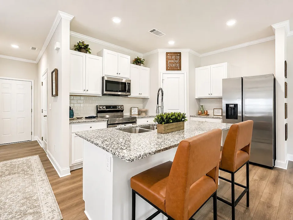 32 Agonia Ln