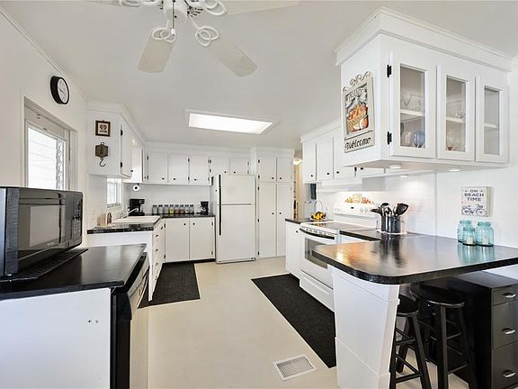 3rd image of 10303 Burnt Store Rd Unit 221