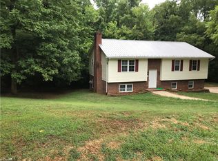 111 Lakewood Dr, Lexington, NC 27292