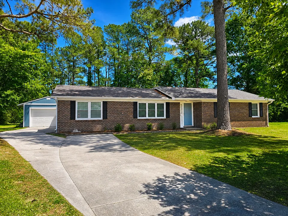 34 Heritage Ct