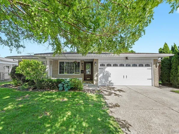 33032 Shrewsbury Dr, Sterling Heights, MI 48310