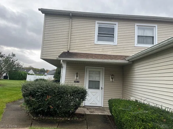 2992 Ivy Hill Cir Unit B, Cortland, OH 44410