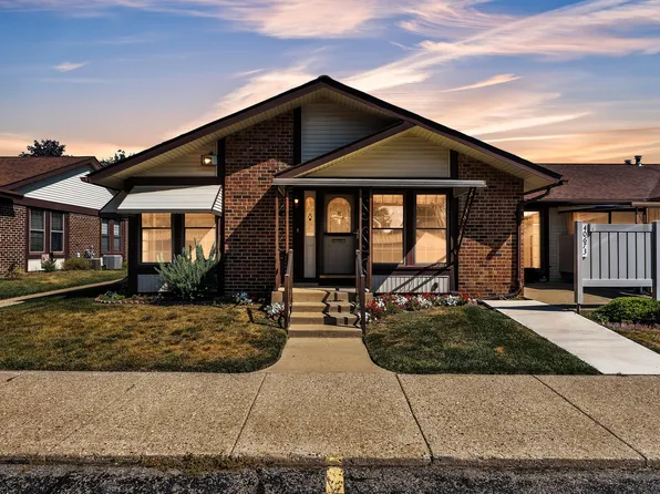 40673 Newport Dr, Plymouth, MI 48170
