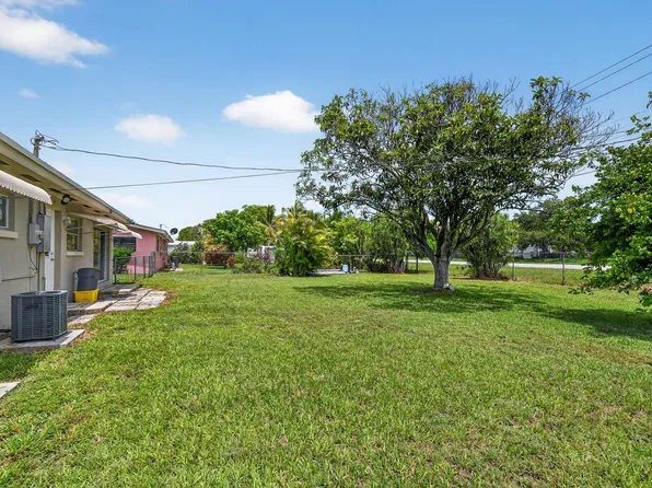 4041 Chukker Drive, West Palm Beach, FL 33406