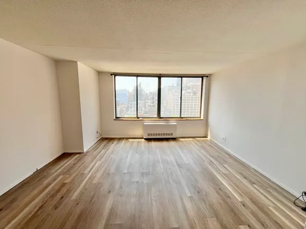 127 East 30th Street image 1 of 5