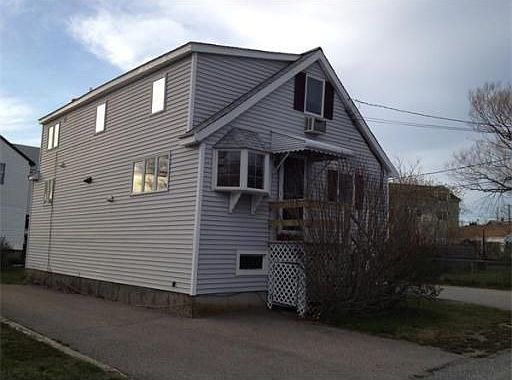2nd image of 14 Roosevelt Rd