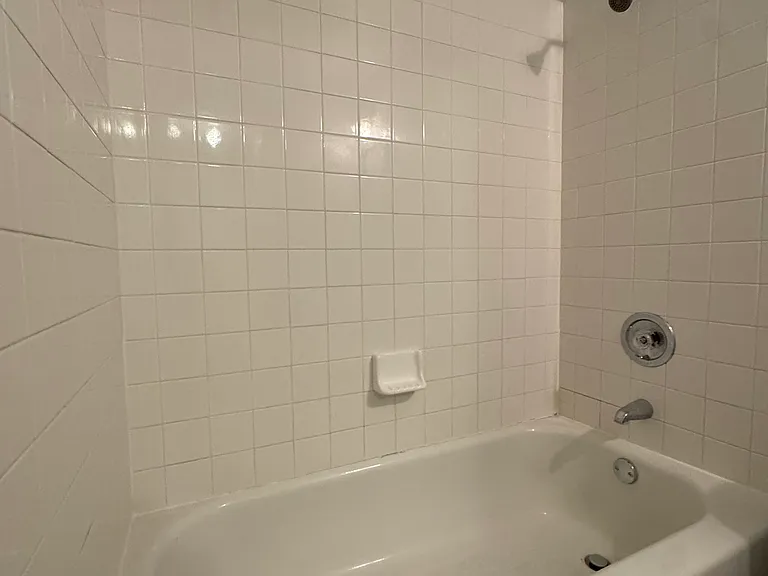 1029 SW Rossborough Ct #102 — Photo 23