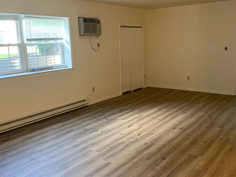 1555 Mac Dr #7 — Photo 6