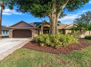 380 Ashbury Way, Naples, FL 34110