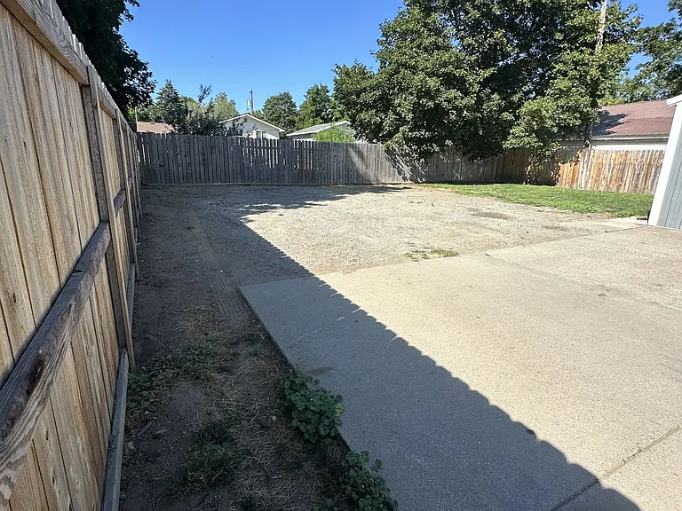 901 W Lacrosse Ave — Photo 7