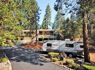 12042 Breckenridge Rd, Groveland, CA 95321