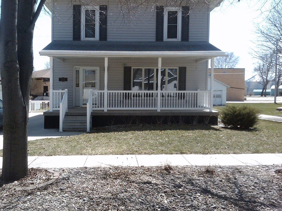Front porch from street
