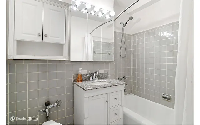 Sold by Douglas Elliman | media 14