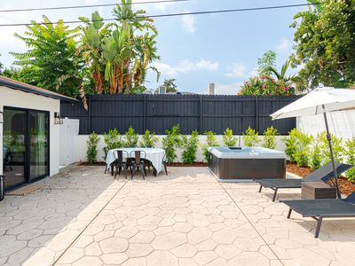 6047 Ethel Ave, Van Nuys, CA, 91401