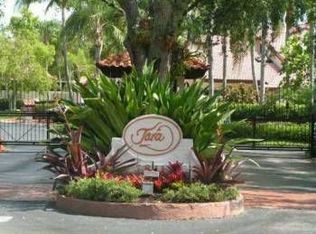 8871 SW 78th Pl, Miami, FL 33156