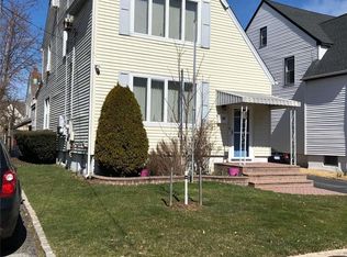 25 Liggett Rd, Valley Stream, NY 11581