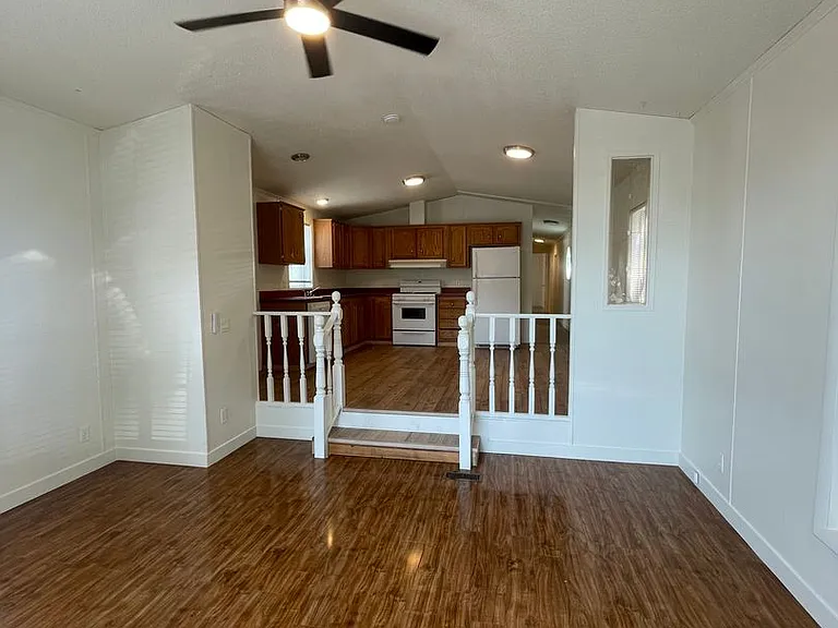 333 N Meldrum St #1 — Photo 3