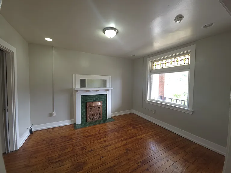 528 Wall Ave #2 — Photo 7