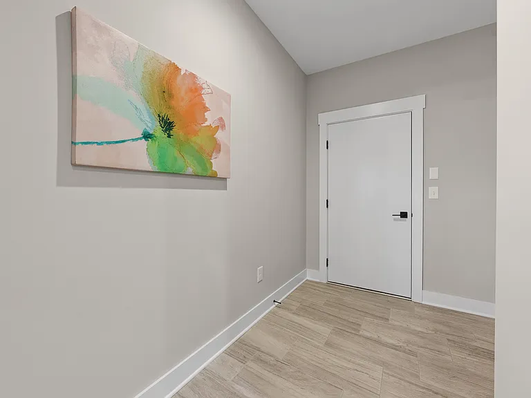 8866 Coe Dr — Photo 22