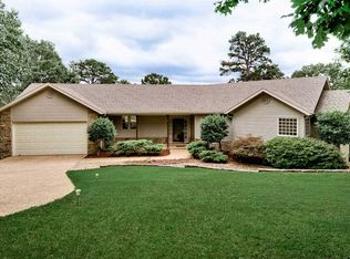 6 Feltwell Ln, Bella Vista, AR 72714