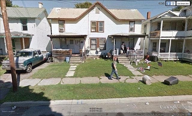 1st image of 954 Oak St