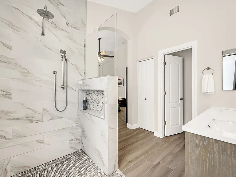 7259 E Tyndall St — Photo 21