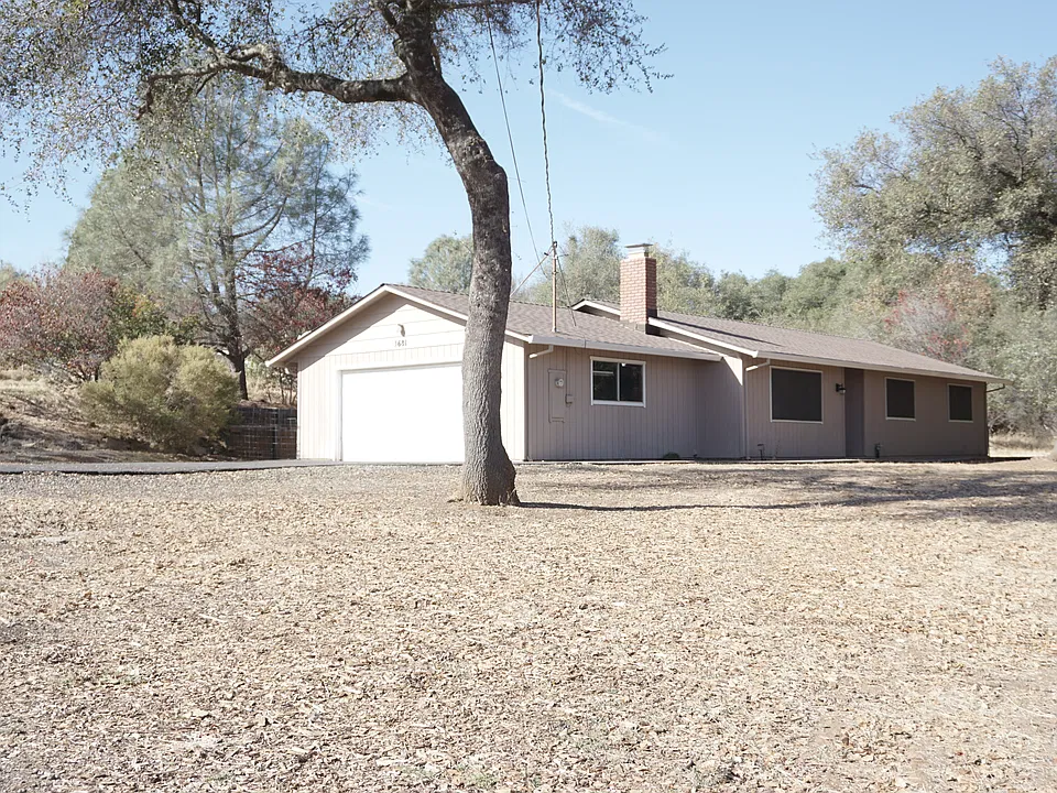 3681 Soap Plant Ln