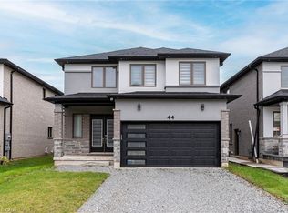 44 Miller Dr, Hamilton, ON L9G 0H9