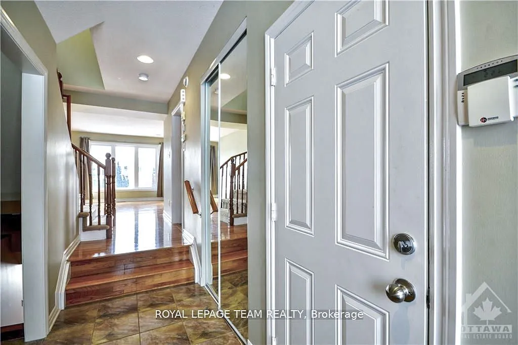 3 bed, $2,750 — Photo 2